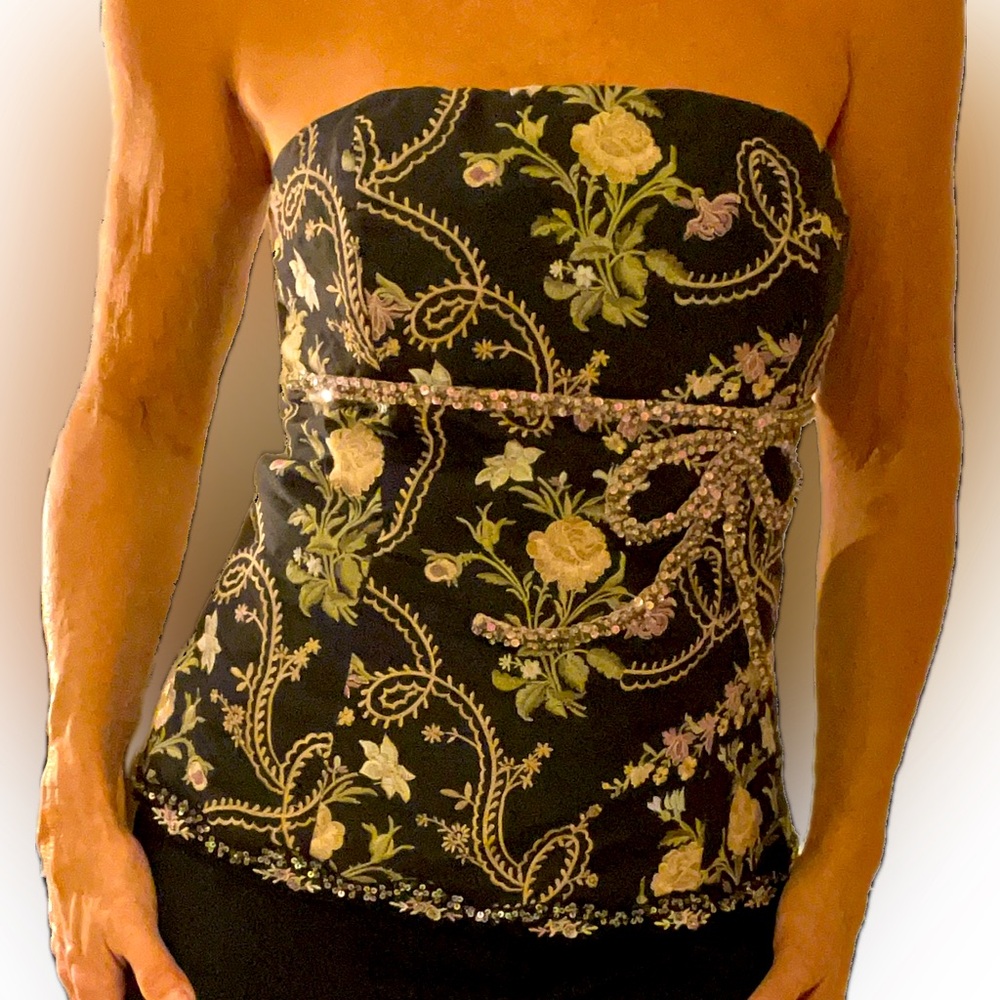 Express fancy, strapless, stitched flowers, sequins, zip back, peplum size M